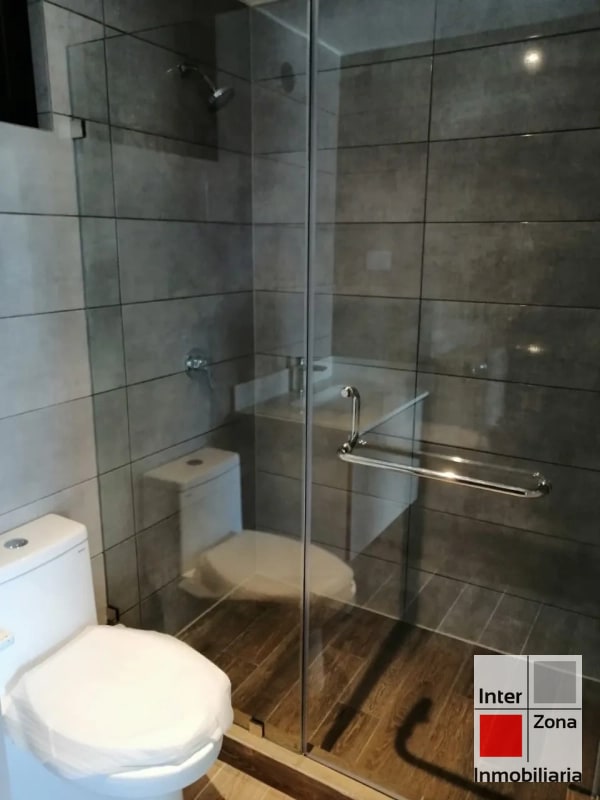 Apartamento en renta. Parque 15, Zona 15 - 2