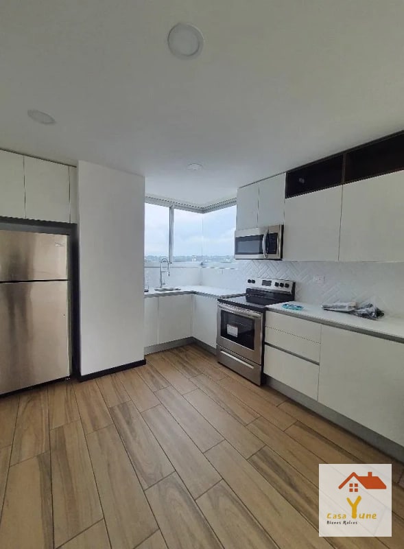 Apartamento en alquiler zona 15 Vista Hermosa amueblado - 13