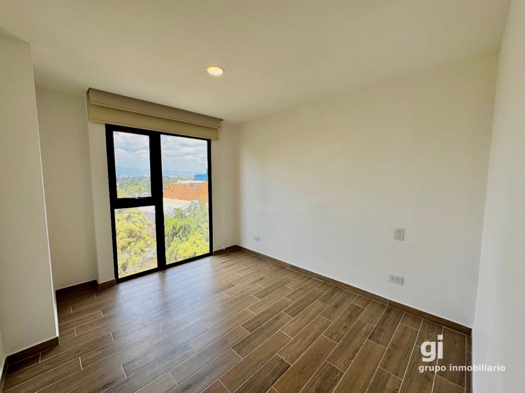 Apartamento de 2 dormitorios en venta en zona 14 - 3