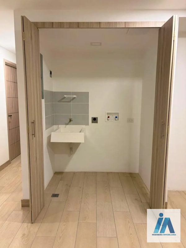 APARTAMENTO EN ALQUILER📍Edificio Armonía, Zona 12 Ideal para quienes buscan un espacio al aire libre sin salir de la ciudad - 3