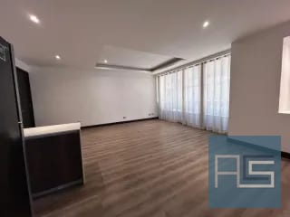 Amplio apartamento en venta de 2 hab en zona 10 — Apartamento en Venta en Zona 10, Guatemala, Ciudad — miniatura 2 de 17