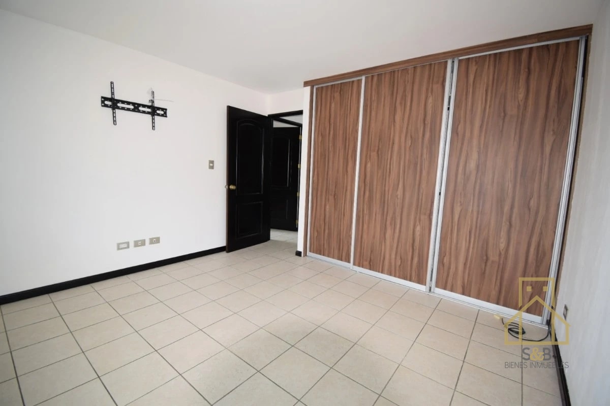 Apartamento en renta, zona 14 - 4