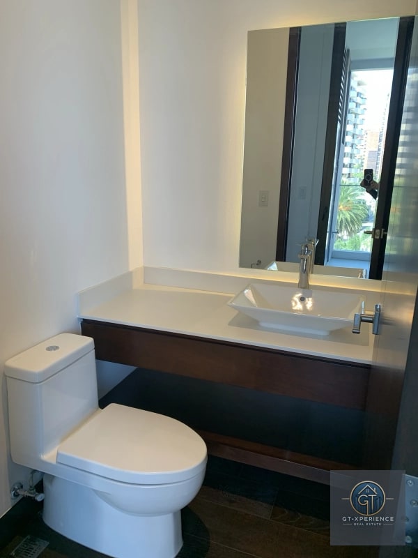 Lindo y amplio apartamento en edificio Echo, zona 14 - 11