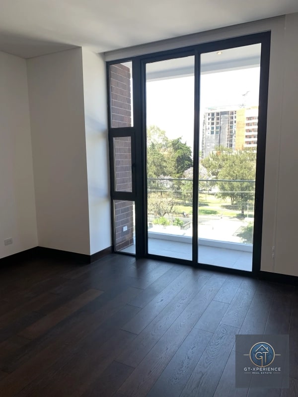 Lindo y amplio apartamento en edificio Echo, zona 14 - 4