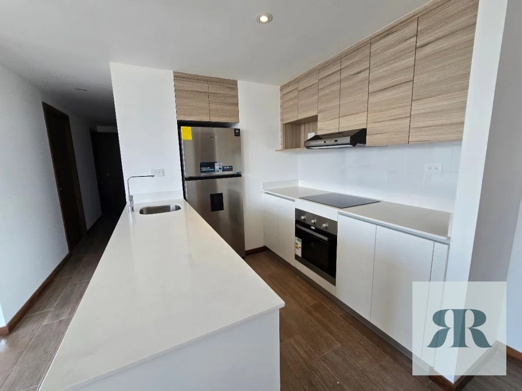 Renta Apartamento Torre MILEA Zona 13, de 3 habitaciones - 5