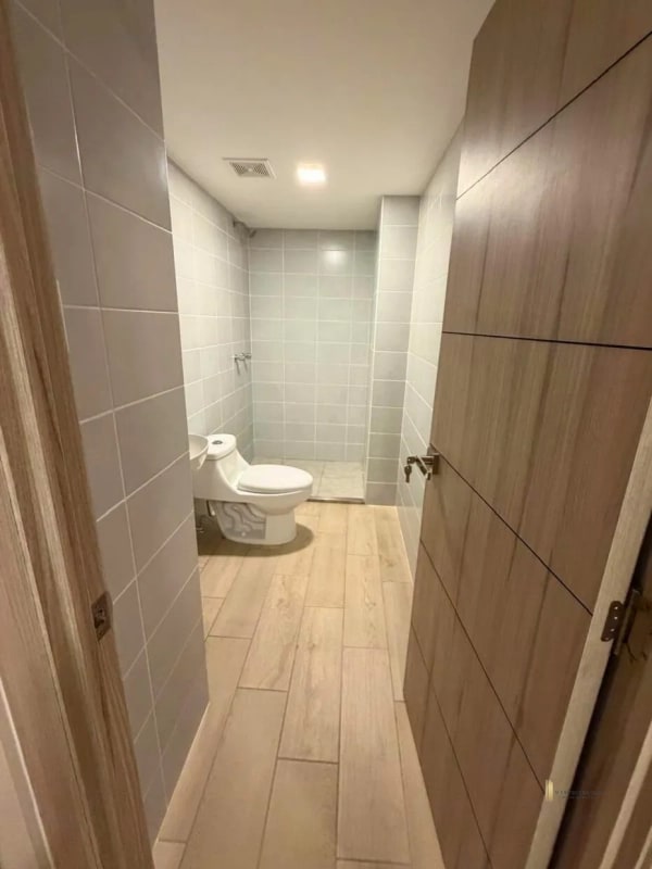APARTAMENTO EN RENTA – Edificio Armonía, Zona 12 - 1