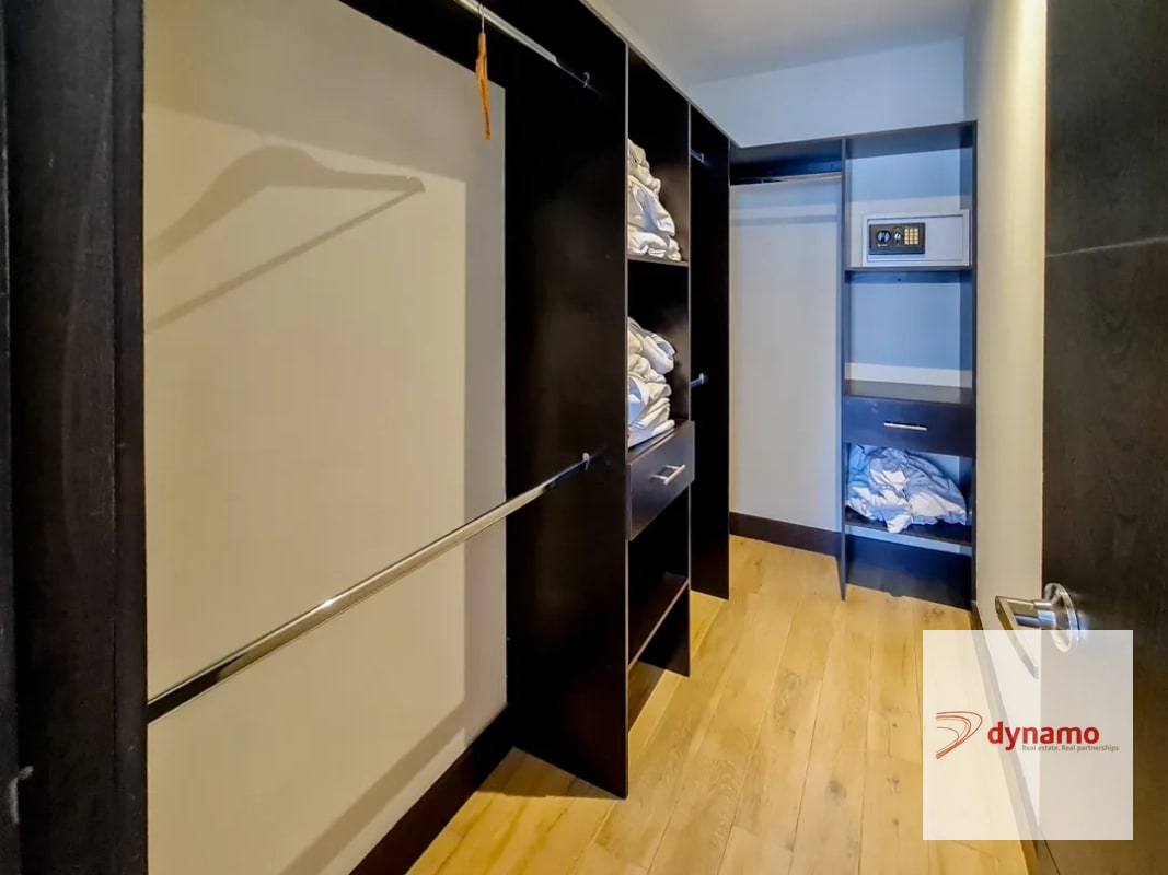Apartamento amueblado de 2 dormitorios en Renta, Zona 15 - 5