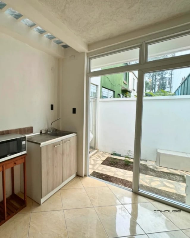 APARTAMENTO EN RENTA EN ZONA 14 DENTRO DE GARITA - 8