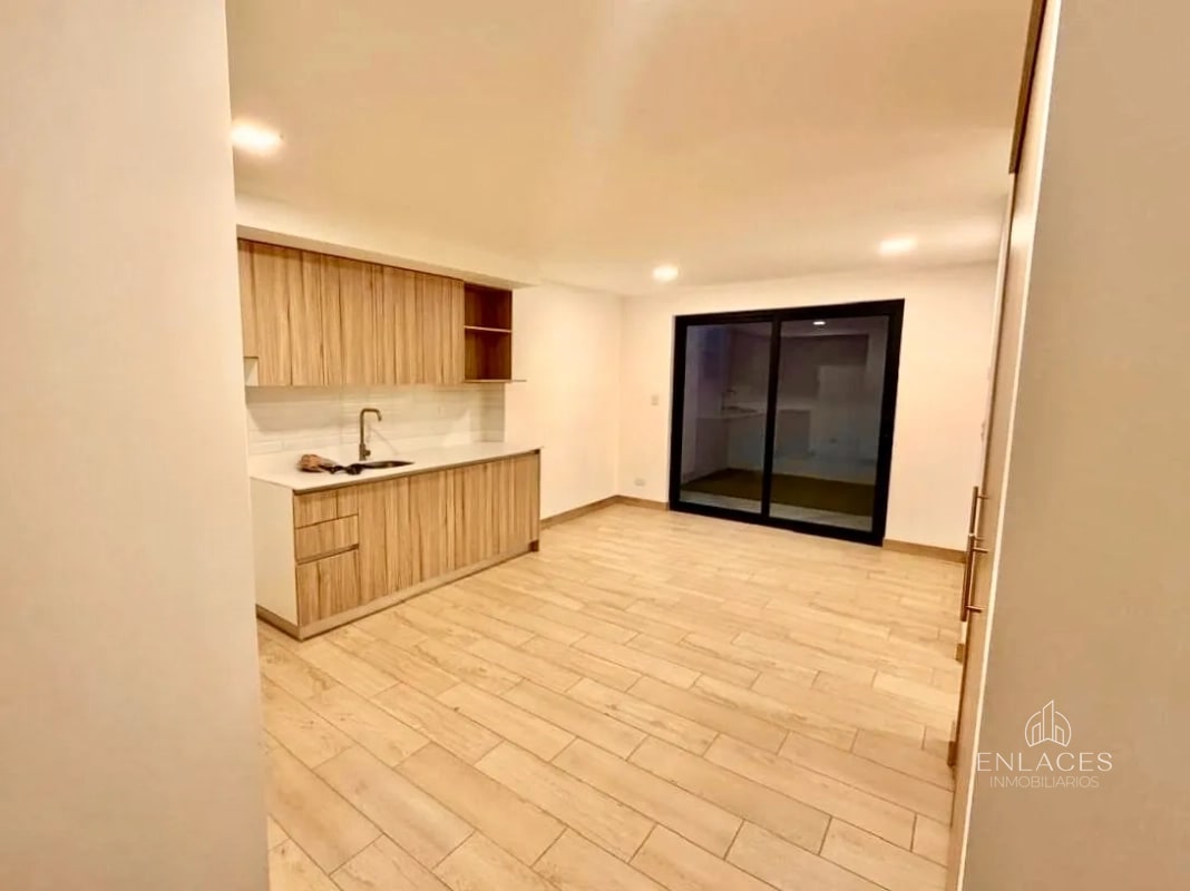 Zona 12 • Apartamento en Renta • Edificio Armonía - 11