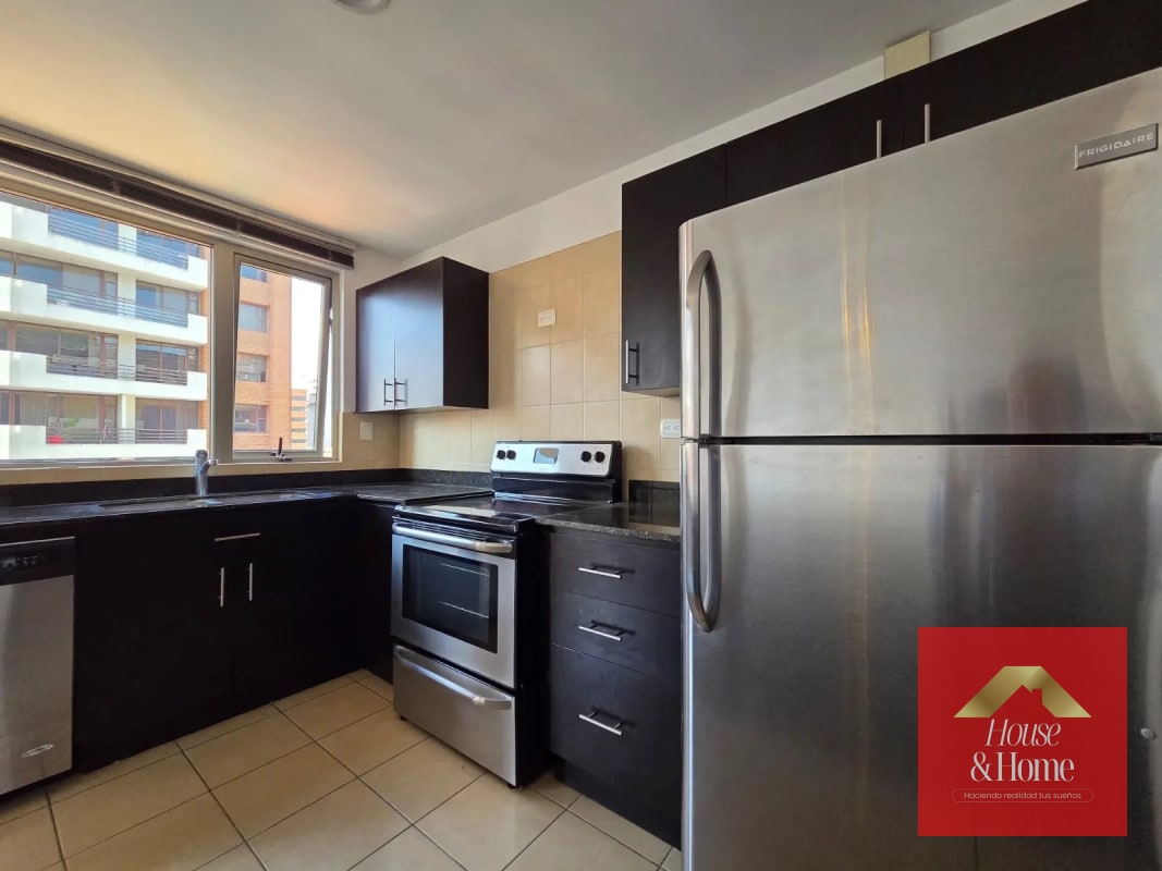 Apartamento en renta zona 14 -Torre Quattro - 14