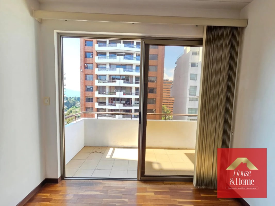 Apartamento en renta zona 14 -Torre Quattro - 10