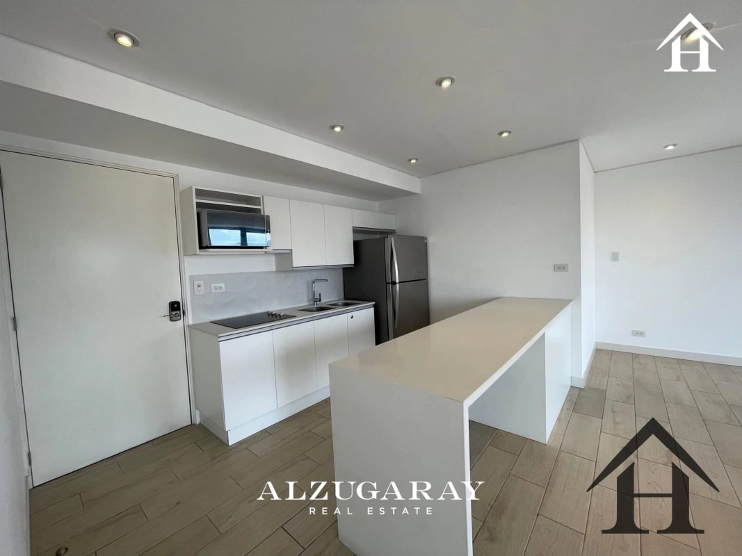 apartamento con balcones QUO zona 4 - 8