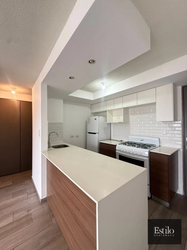 HERMOSO APARTAMENTO CON BALCÓN EN VENTA - 7