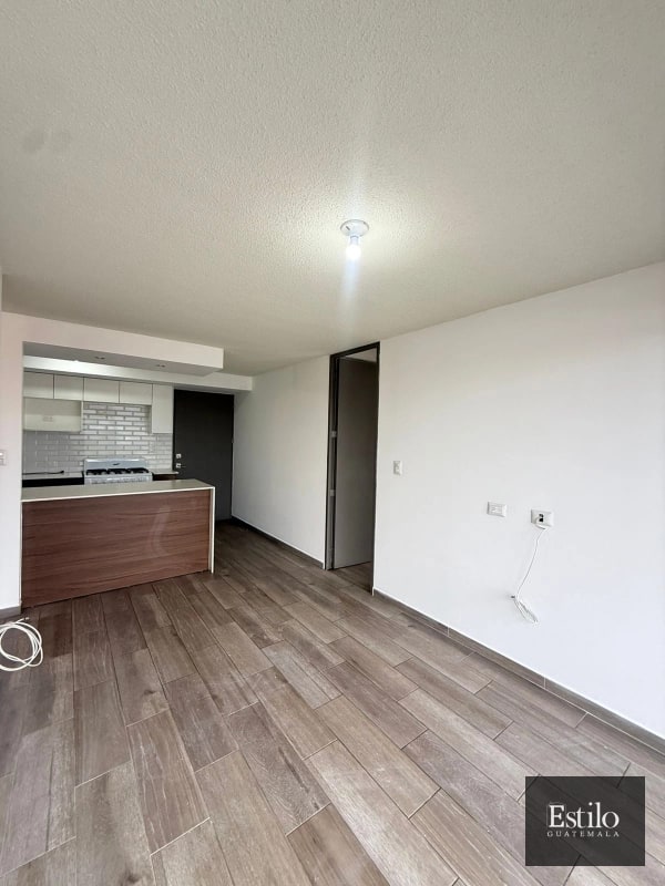 HERMOSO APARTAMENTO CON BALCÓN EN VENTA - 2