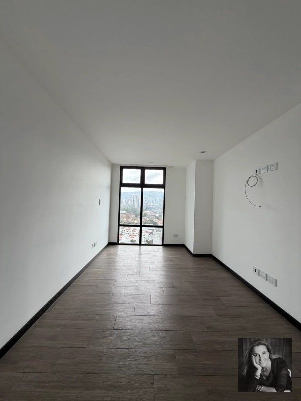 Apartamento en Venta en IQ10, Zona 10 - 3