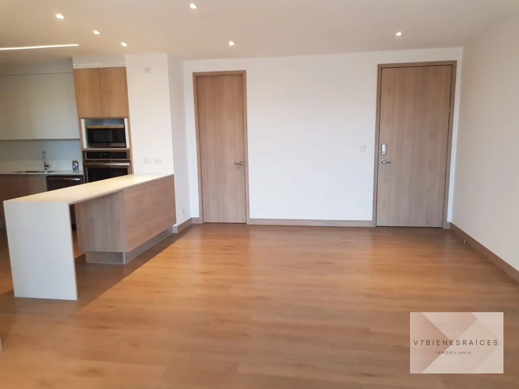 PRECIOSO APARTAMENTO EN ZONA 15 - 10