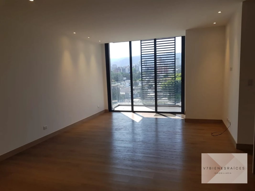 PRECIOSO APARTAMENTO EN ZONA 15 - 8