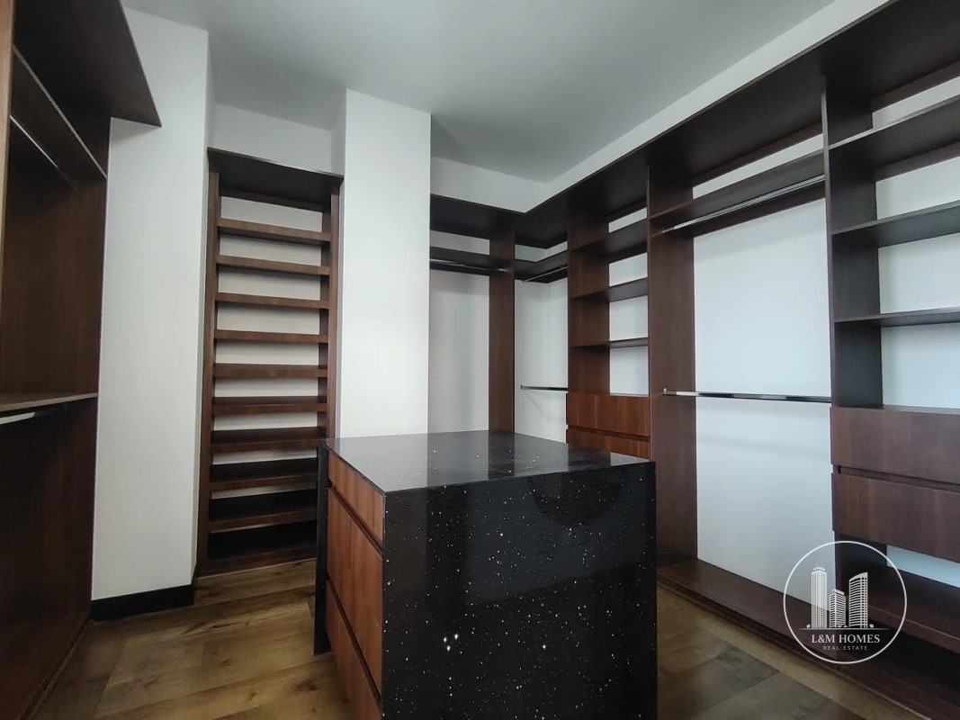 Lindo y Amplio apartamento en Olmos de Cayala - 6