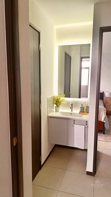 Zona 11 • Apartamento Amueblado en Venta • Parque San Jorge - 11