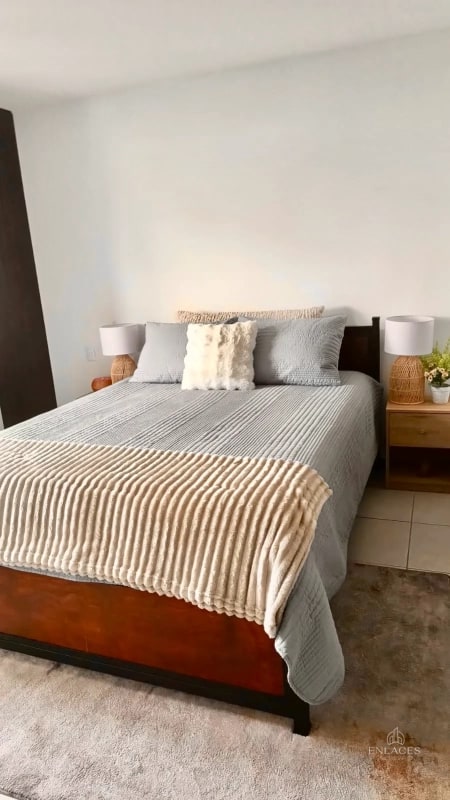Zona 11 • Apartamento Amueblado en Venta • Parque San Jorge - 3