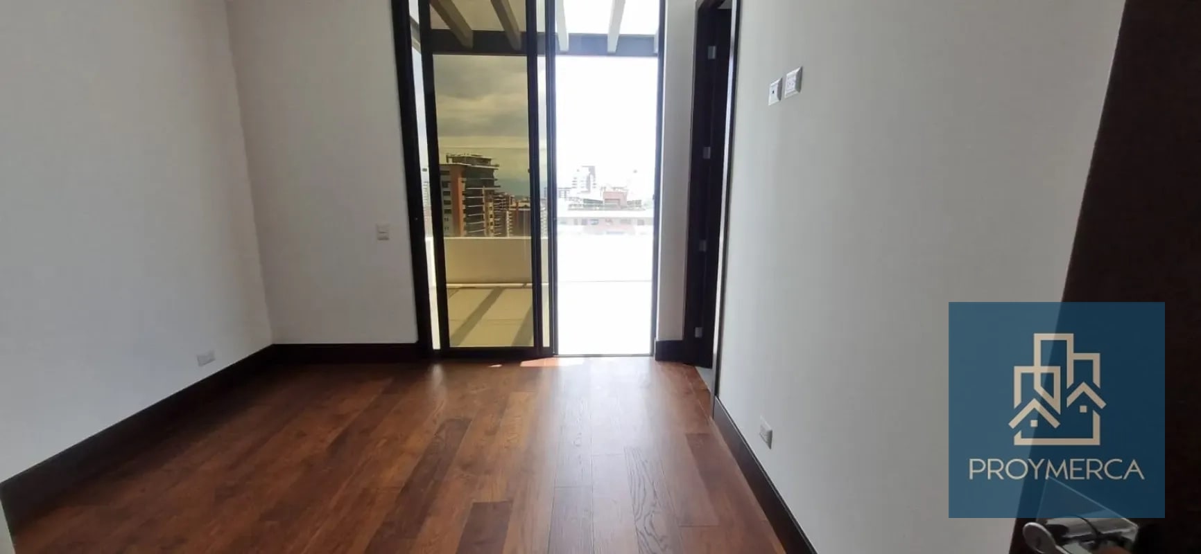 Penthouse en venta , Zona 14 - 8