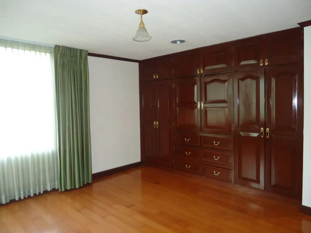 ESPACIOSO APARTAMENTO EN VENTA ZONA 15 VISTA HERMOSA 2 — Apartamento en Venta en Zona 15, Guatemala, Ciudad — foto 6 de 8