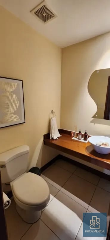 Apartamento en venta, Edificio Almeria, Zona 14 — Apartamento en Venta en Almeira, Zona 14, Guatemala, Ciudad — foto 3 de 11