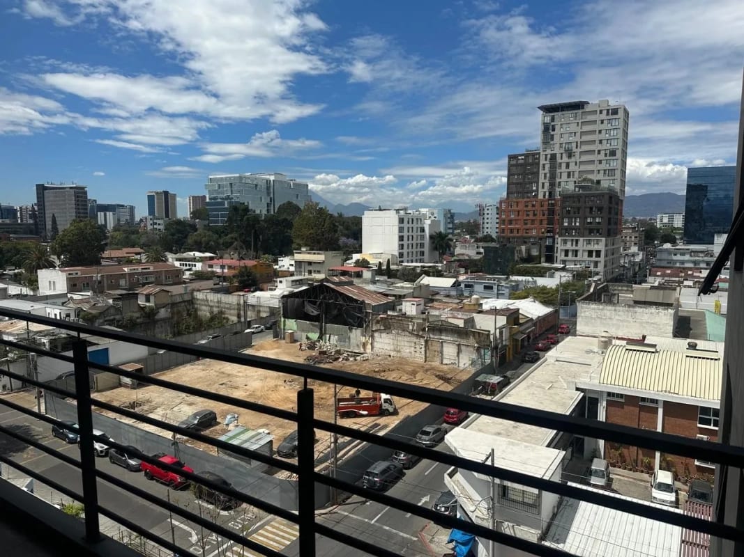 Apartamento Semi-Amueblado  en Venta Zona 10 codigo.DA36120 — Apartamento en Venta en Zona 10, Guatemala, Ciudad — foto 5 de 17