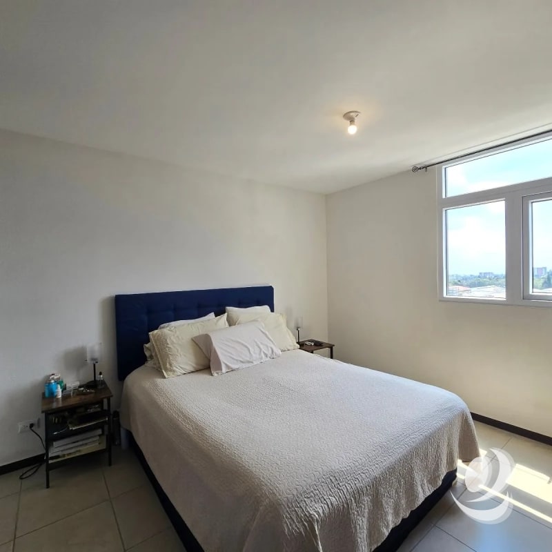 Apartamento en Renta Zona 11 Parque San Jorge (vacío) - 2