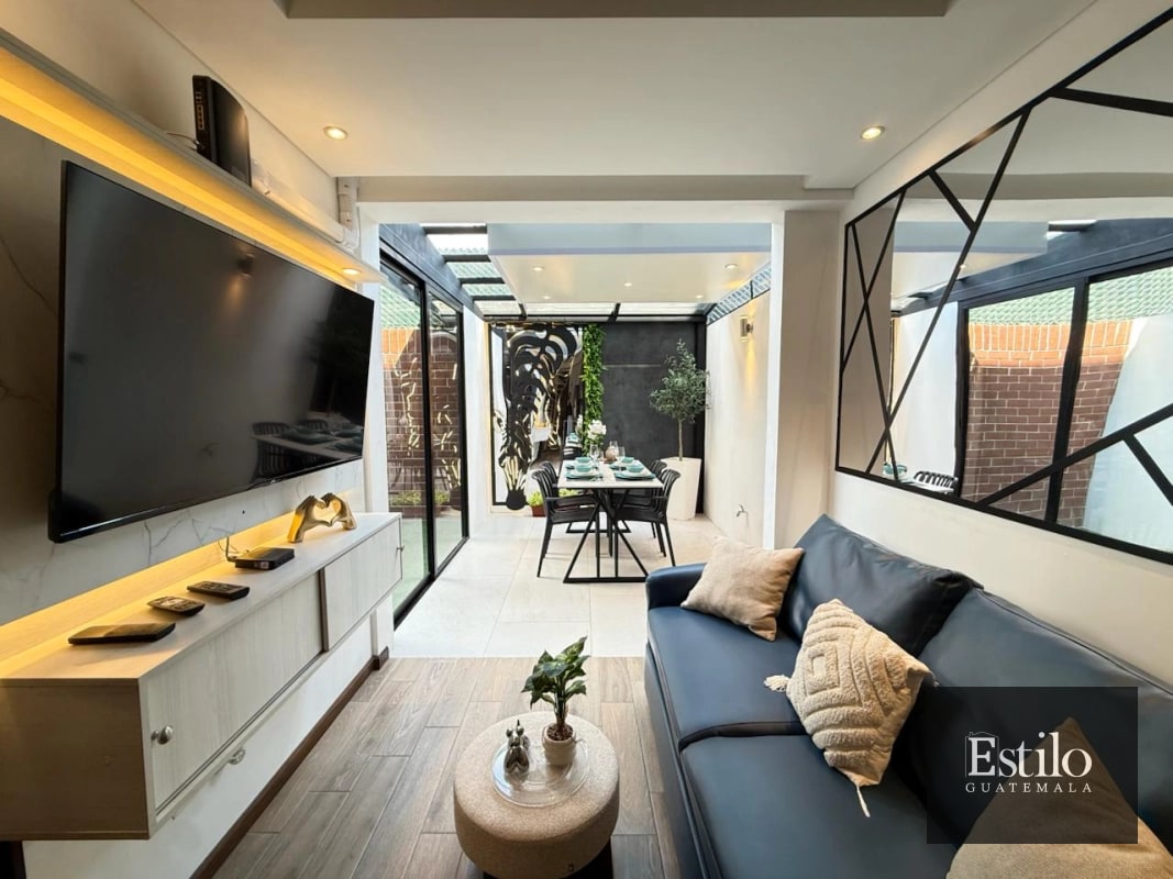 HERMOSOS APARTAMENTO CON JARDIN PRIVADO. ZONA 13 - 12