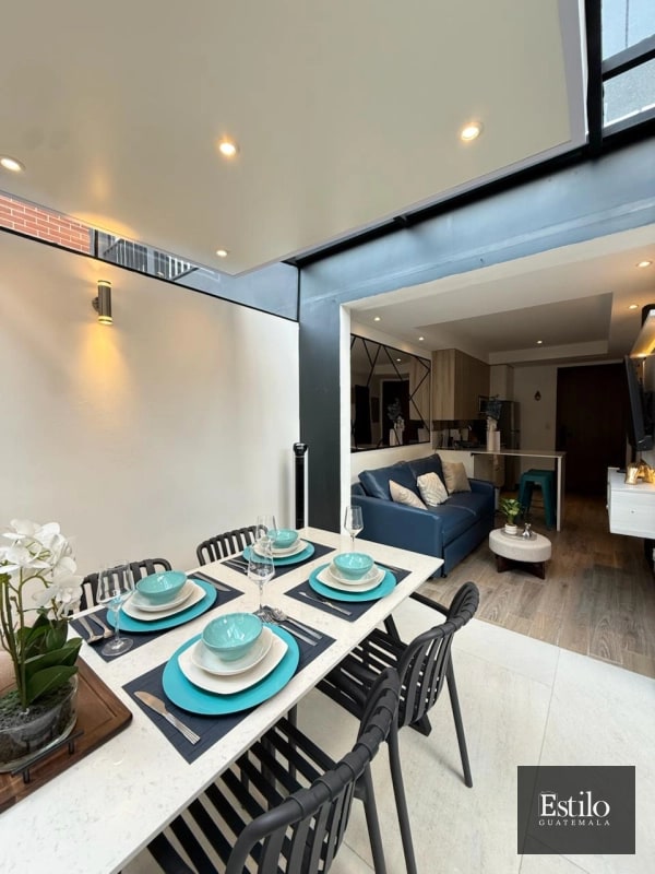 HERMOSOS APARTAMENTO CON JARDIN PRIVADO. ZONA 13 - 11