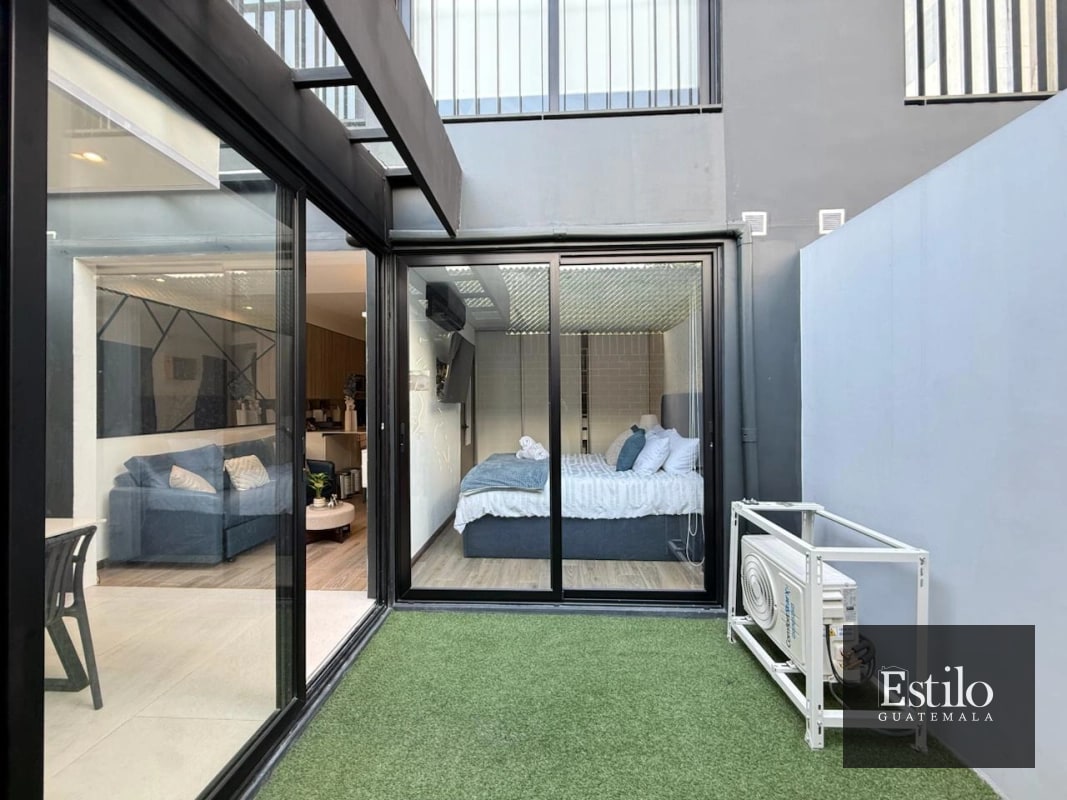 HERMOSOS APARTAMENTO CON JARDIN PRIVADO. ZONA 13 - 9