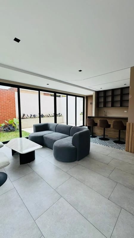Apartamento en Alquiler | Vila Quince | Zona 15 VH2 | Amueblado · Vista a volcanes — Apartamento en Alquiler en Vila Quince, Zona 15, Guatemala, Ciudad — foto 3 de 9