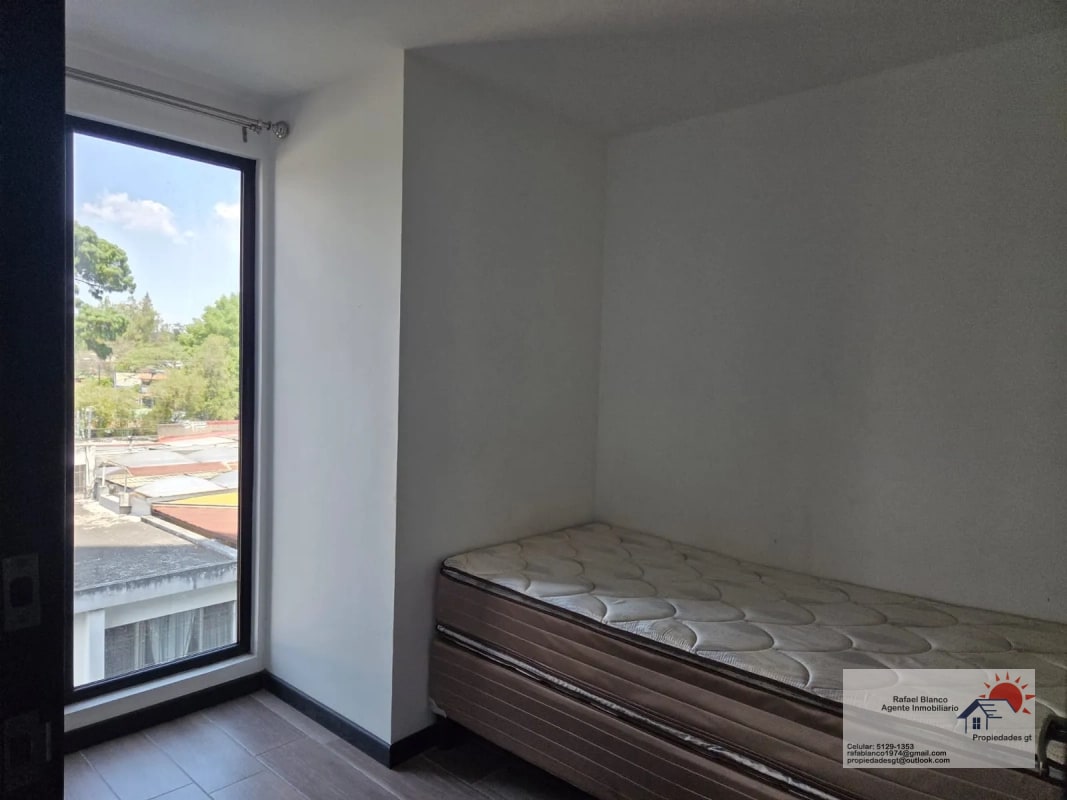 RENTO APTO AMUEBLADO (BASICO) ZONA 11 MARISCAL REF.6909 - 1