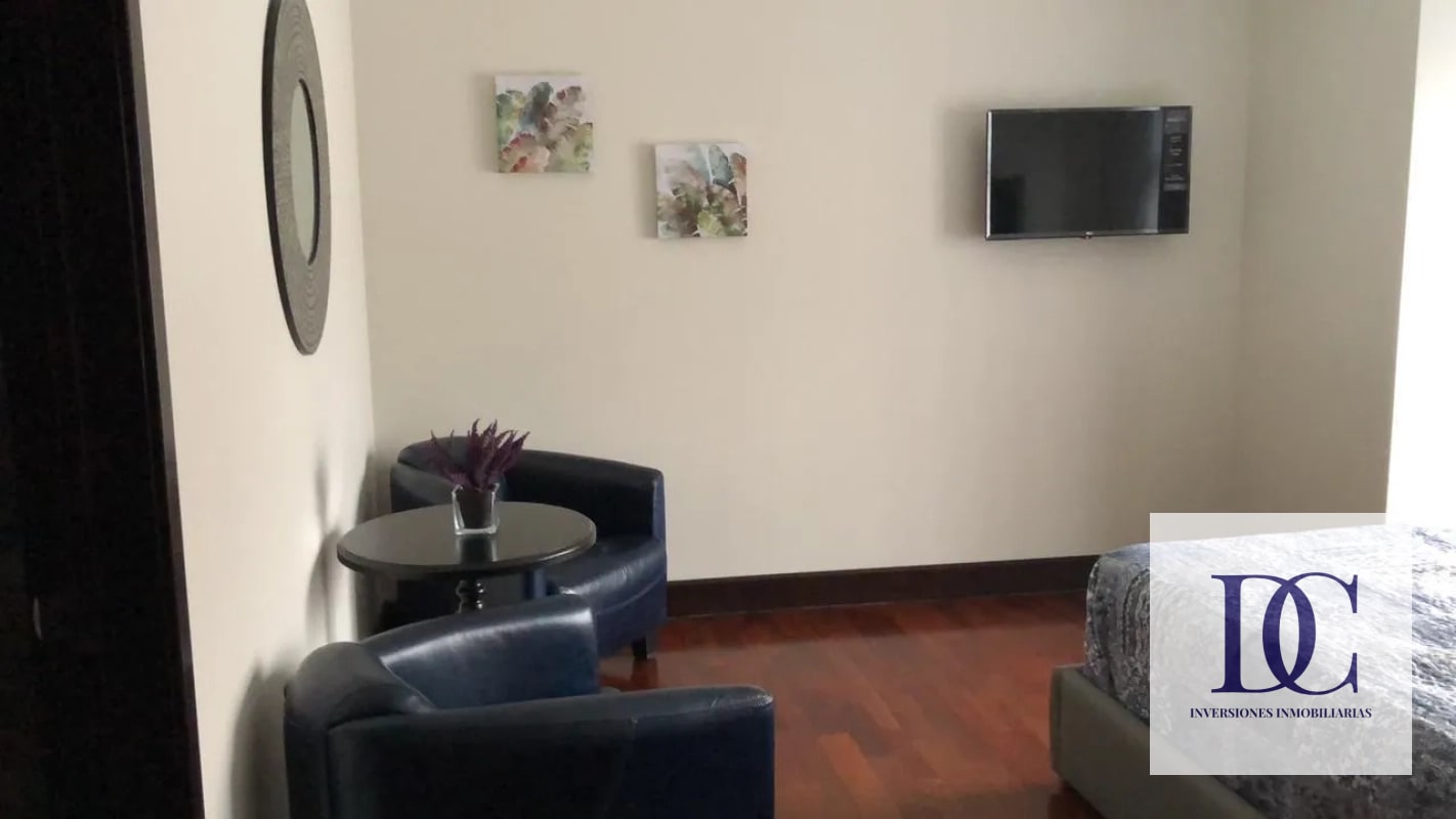 📍 APARTAMENTO AMUEBLADO EN RENTA – EDIFICIO SANTA INÉS | ZONA 14 - 8