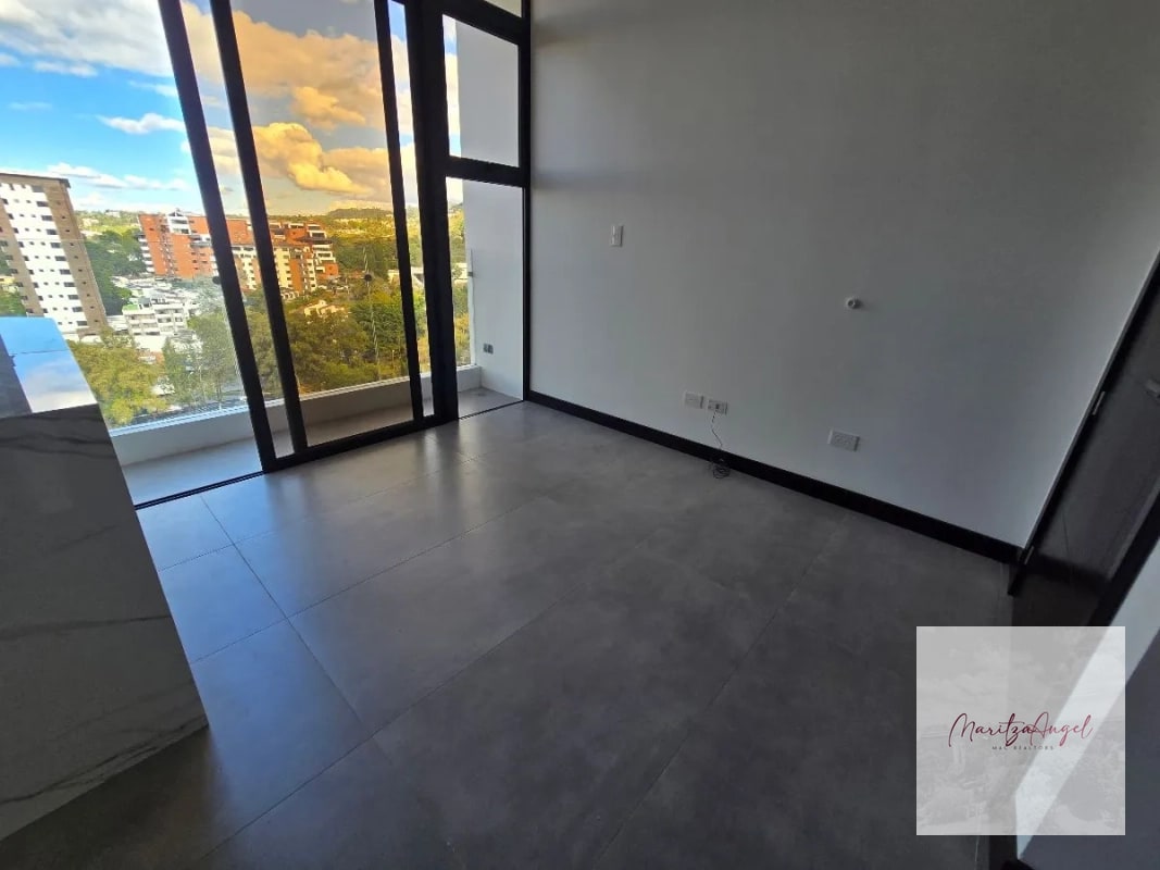 RENTA DE APARTAMENTO EN ZONA 15 - 9