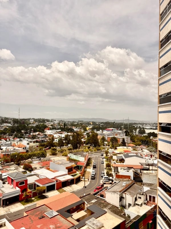 Zona 11 • Apartamento en Venta • Edificio Las Gemas - 7