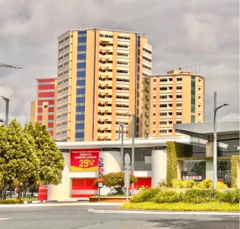 Zona 11 • Apartamento en Venta • Edificio Las Gemas - 4