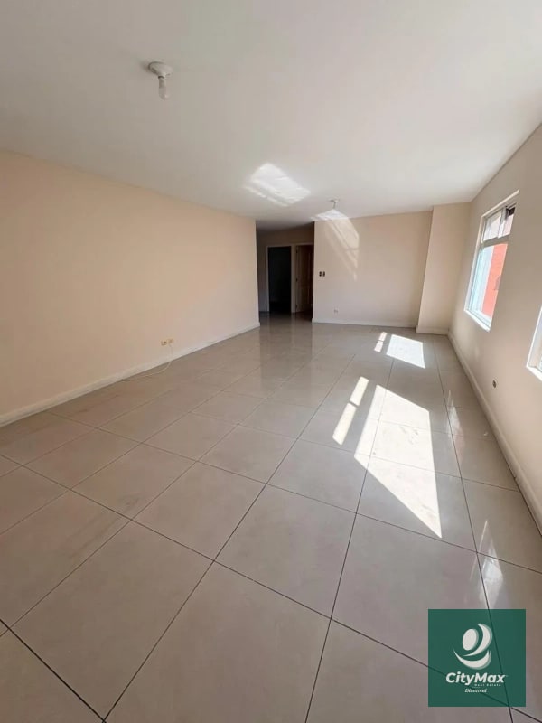Apartamento en Renta y Venta en zona 13 - 11