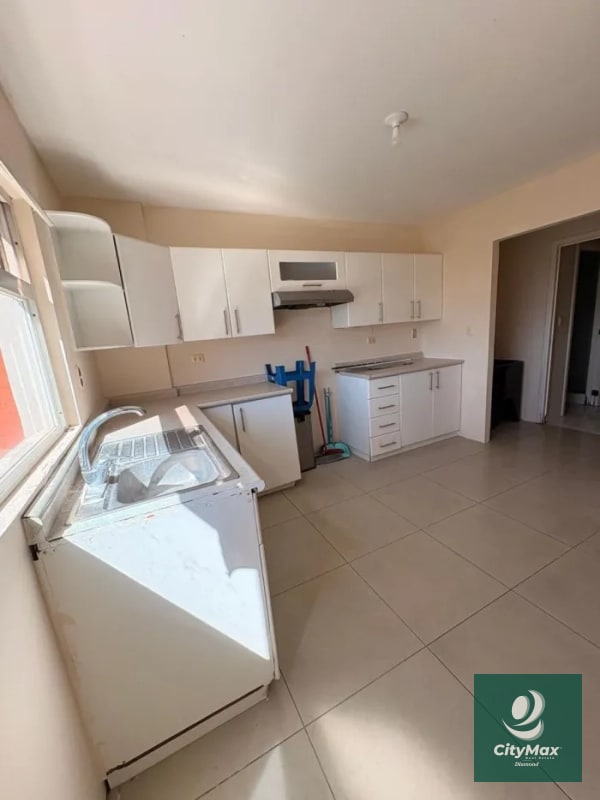 Apartamento en Renta y Venta en zona 13 - 6