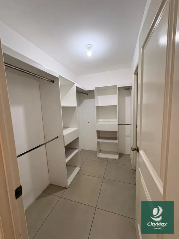 Apartamento en Renta y Venta en zona 13 - 5