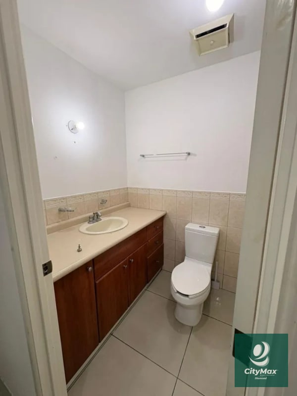 Apartamento en Renta y Venta en zona 13 - 4