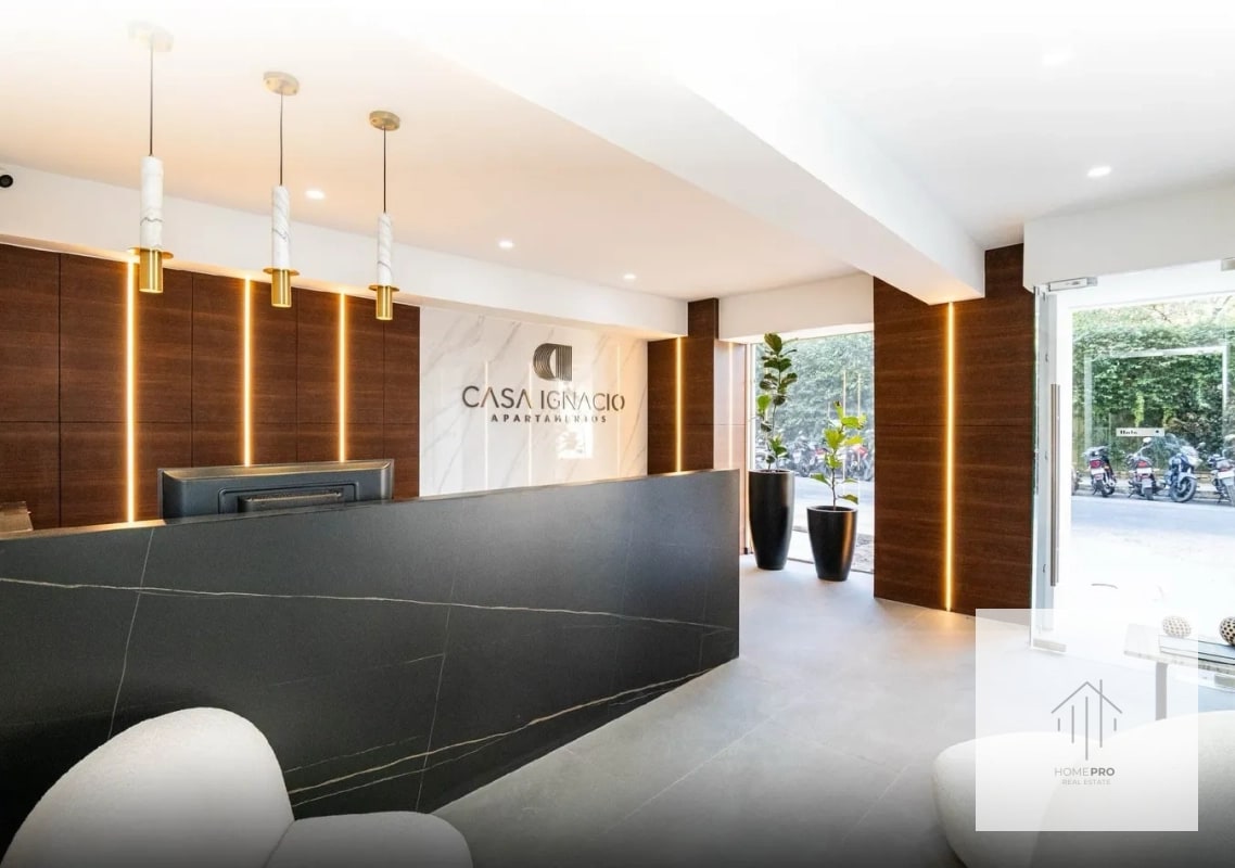 Apartamento con jardín en renta en zona 10 - 14