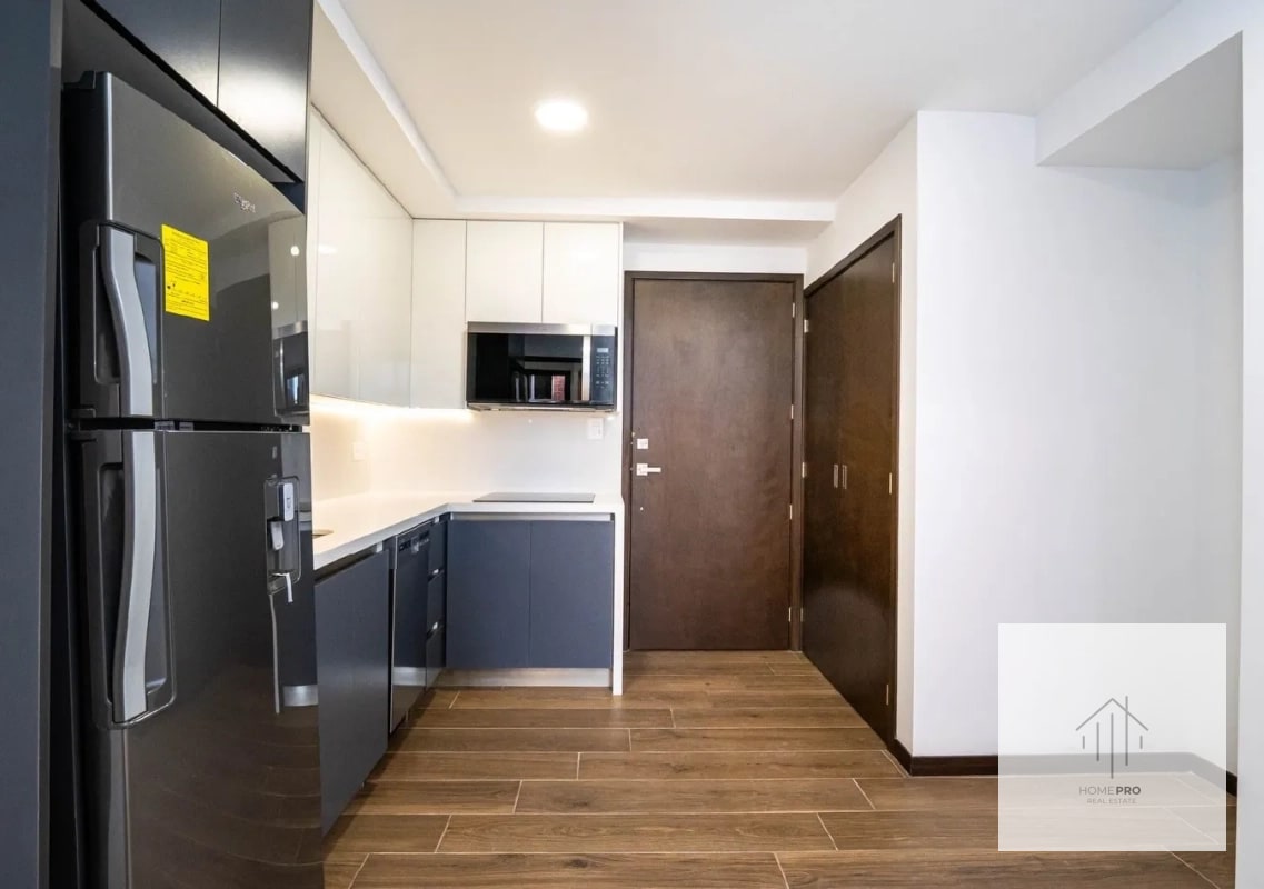 Apartamento con jardín en renta en zona 10 - 13