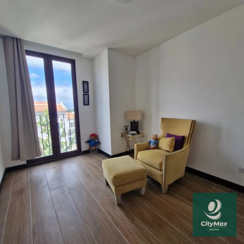 Apartamento amueblado en renta Lirios de Cayala Zona 16 - 10
