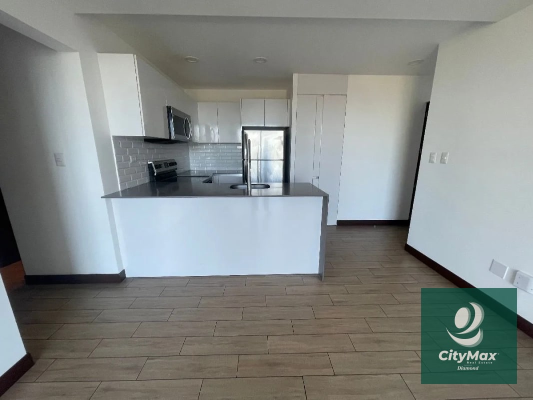 Apartamento en Venta en zona 15 - 13