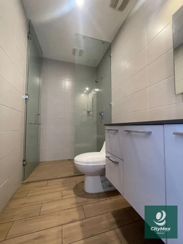 Apartamento en Venta en zona 15 - 6