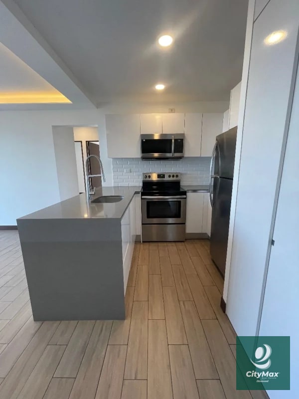 Apartamento en Venta en zona 15 - 1