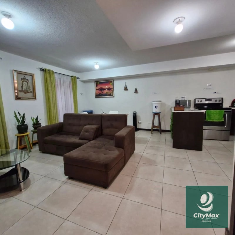 Apartamento Amueblado en Venta en Zona 4 - 12