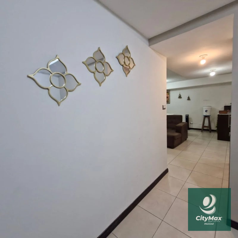 Apartamento Amueblado en Venta en Zona 4 - 11